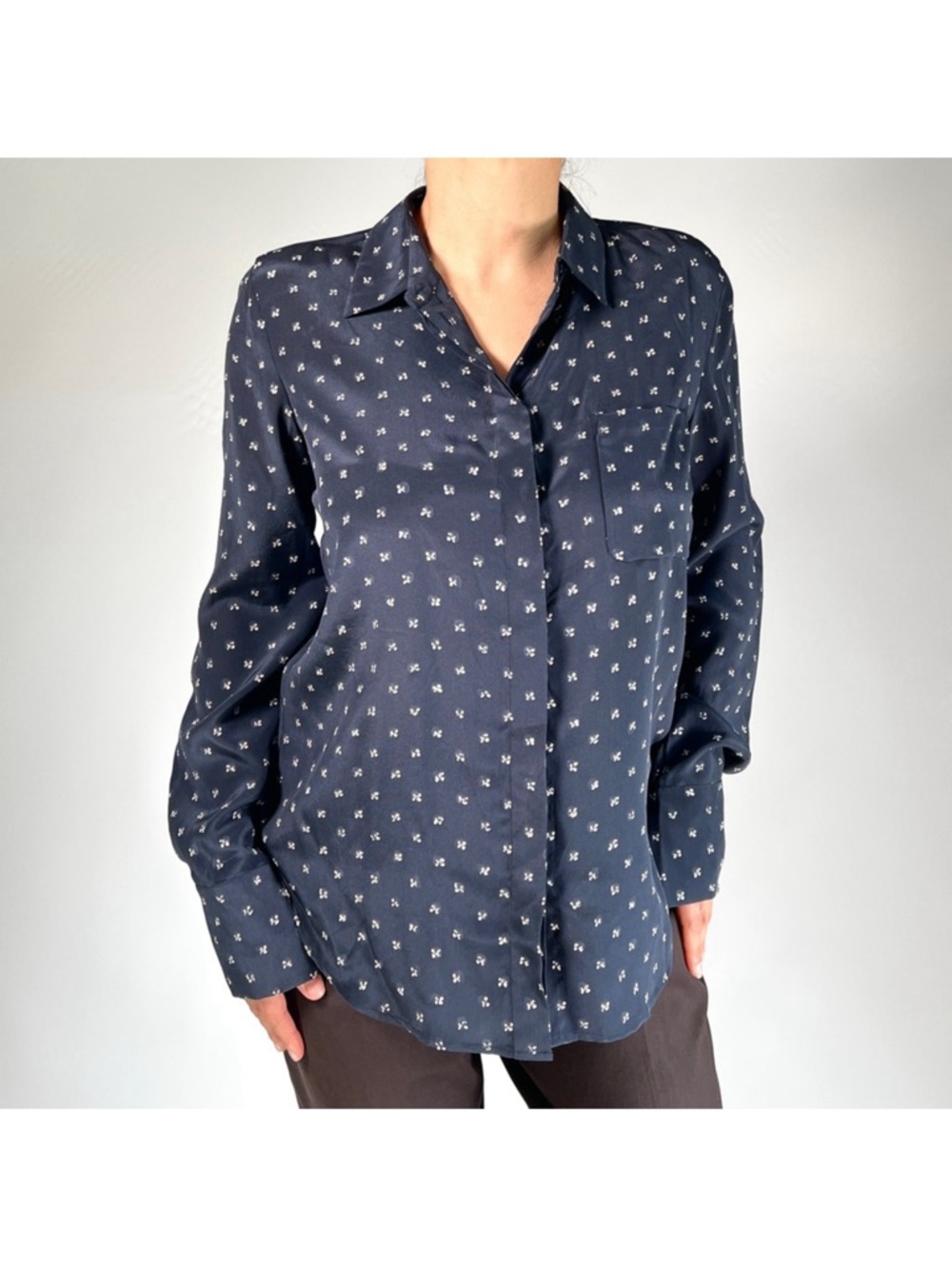 Vince Ditsy Floral Print Silk Button Up Blouse Size 4
